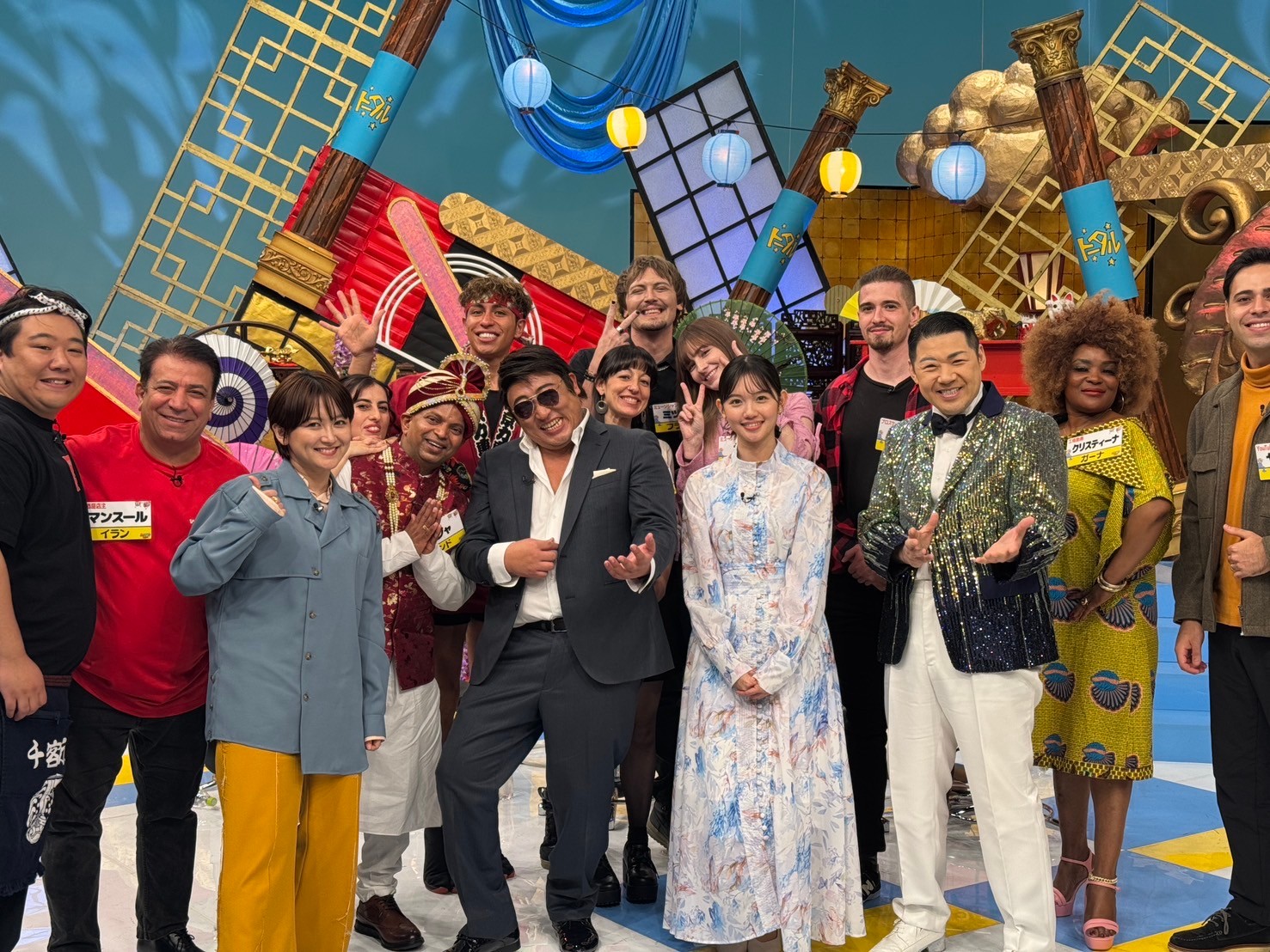 ヤナがテレビ東京年末特番「ペリーキーの外国人トータル相談所」に出演します。